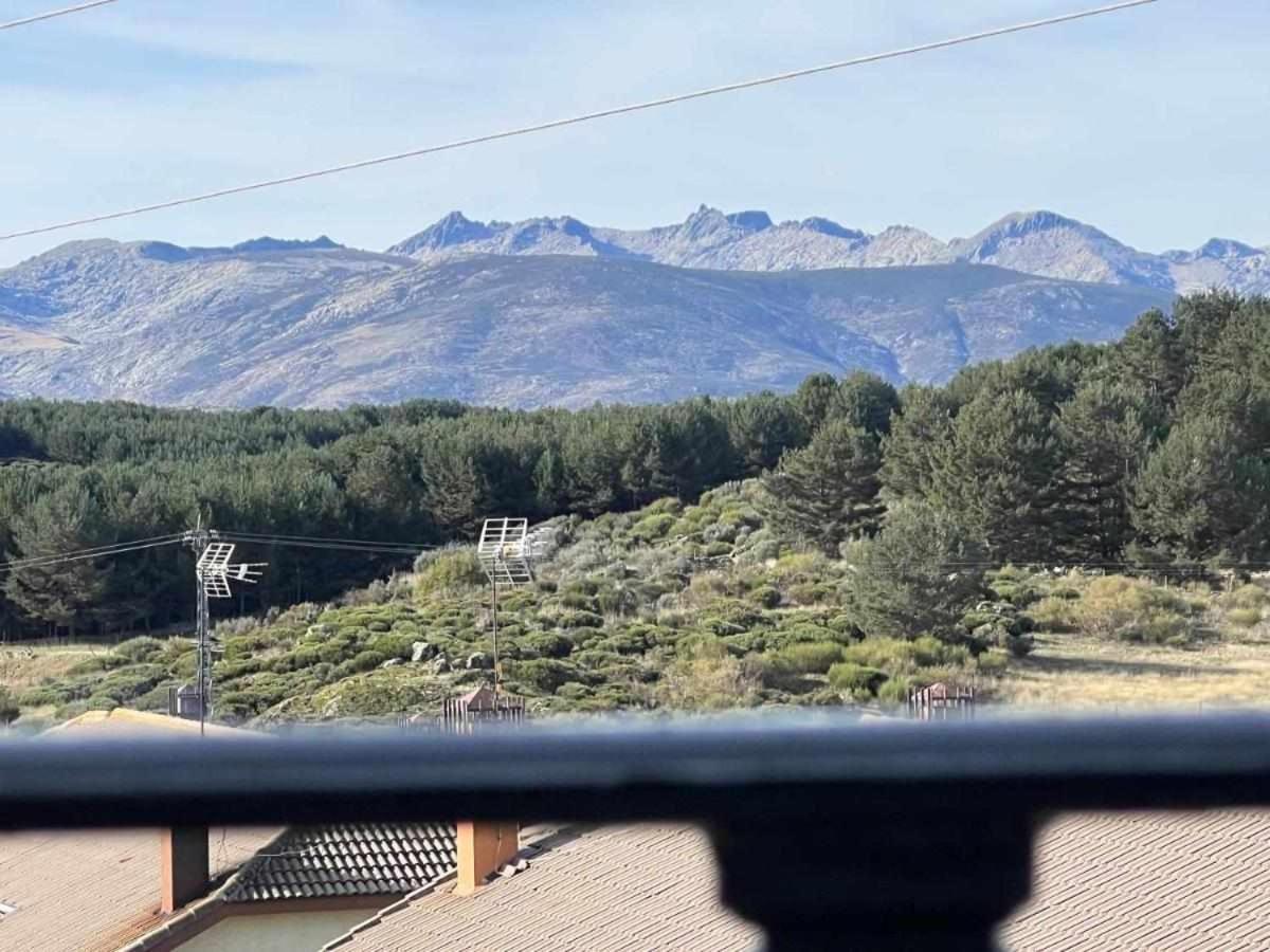 La Nava De Gredos Acogedor Piso Con Vistas Daire Navarredonda de Gredos Dış mekan fotoğraf