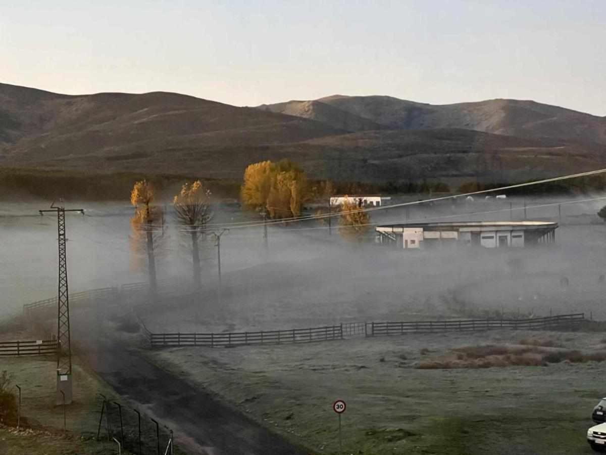 La Nava De Gredos Acogedor Piso Con Vistas Daire Navarredonda de Gredos Dış mekan fotoğraf